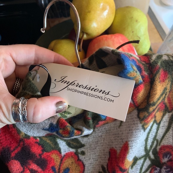 Cute Floral Fall Dress - Picture 4 of 5